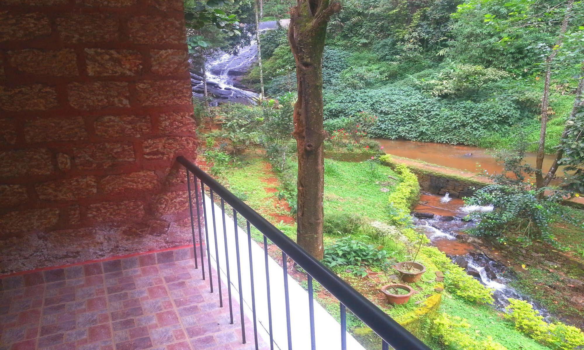 Falling Waters Munnar Exterior photo